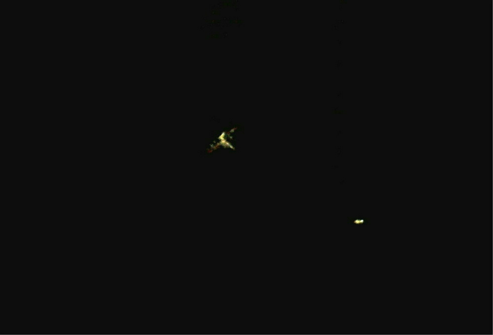 ISSとアトランティス 2009.11.27 pm17:57