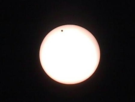 　２００４年６月８日　金星の太陽面通過　全景